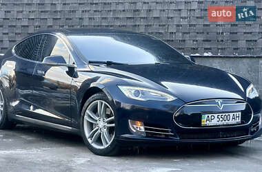 Ліфтбек Tesla Model S 2014 в 