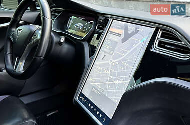 Ліфтбек Tesla Model S 2014 в 