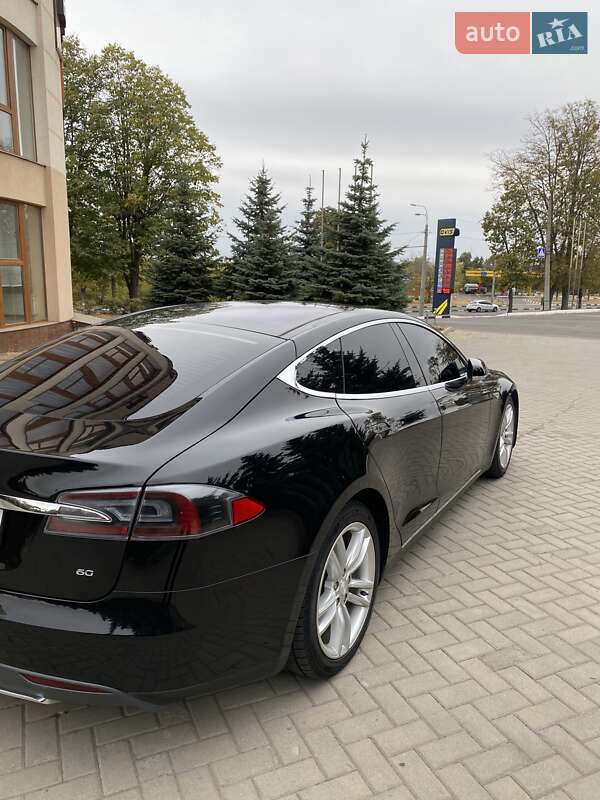 Лифтбек Tesla Model S 2014 в Харькове