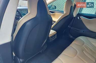 Лифтбек Tesla Model S 2014 в 