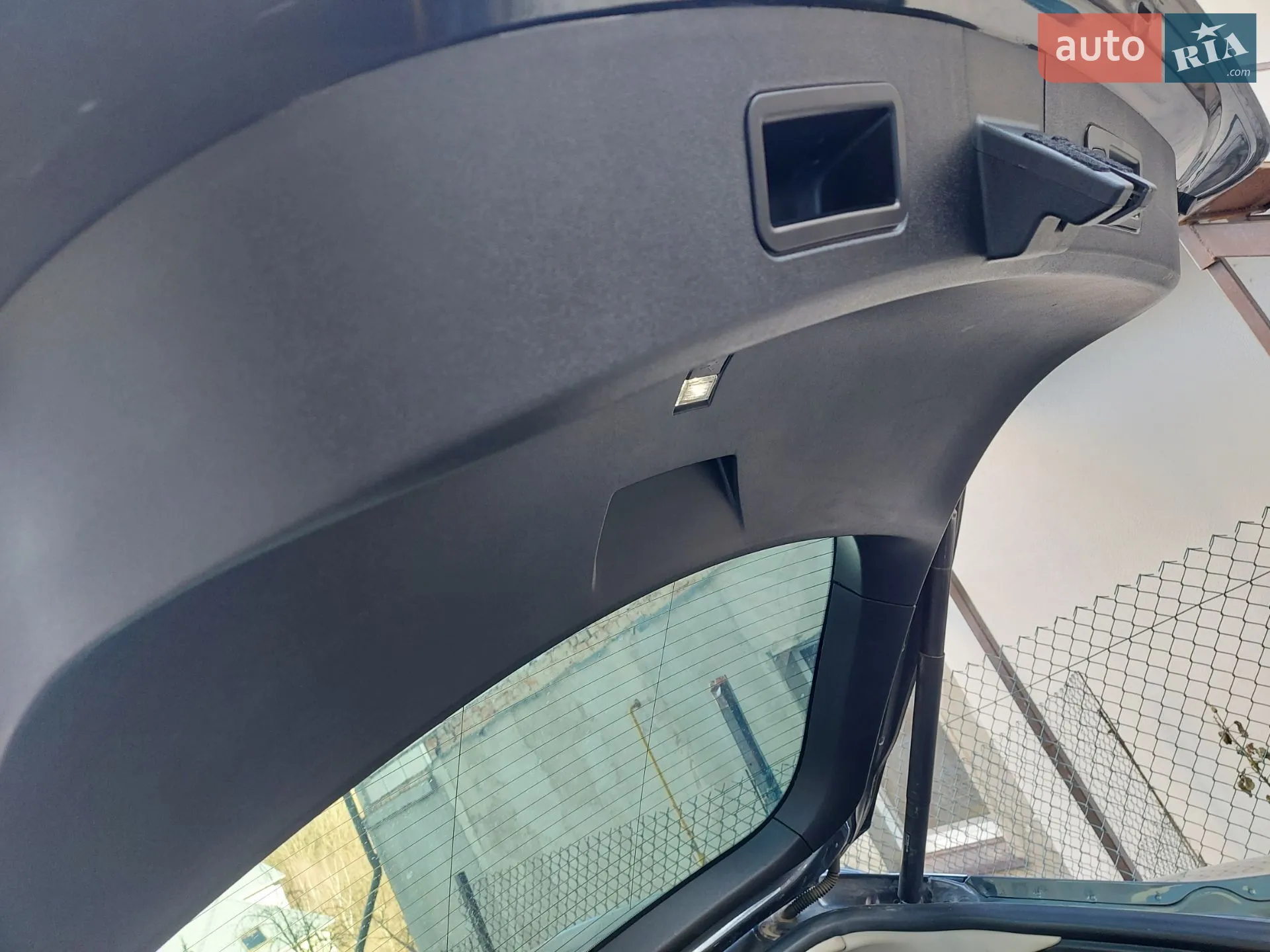 2014 Tesla Model S - мініатюра 37