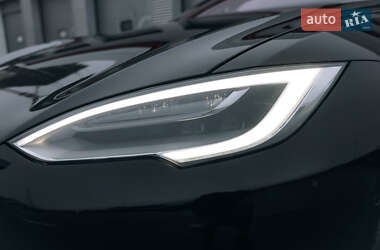 Лифтбек Tesla Model S 2021 в 