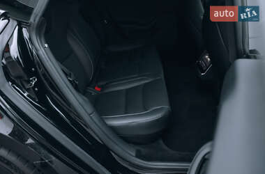 Лифтбек Tesla Model S 2021 в 