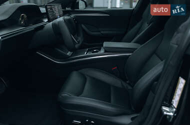 Лифтбек Tesla Model S 2021 в 