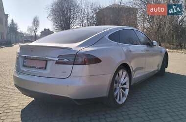 Ліфтбек Tesla Model S 2014 в Львові