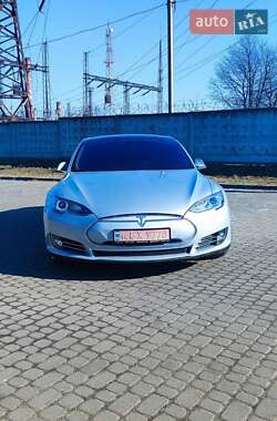 Ліфтбек Tesla Model S 2014 в Львові