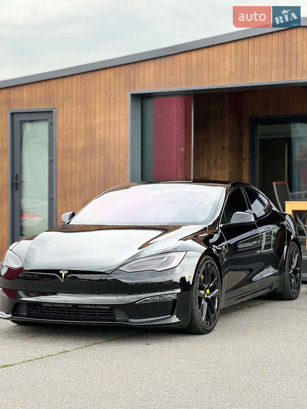 Лифтбек Tesla Model S 2021 в Киеве