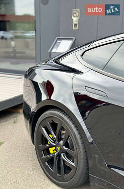 Ліфтбек Tesla Model S 2021 в 