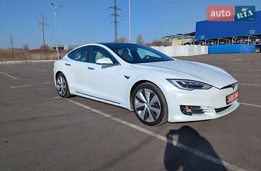 Ліфтбек Tesla Model S 2020 в Рівному