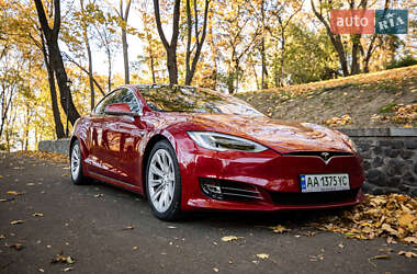 Tesla Model S 2016