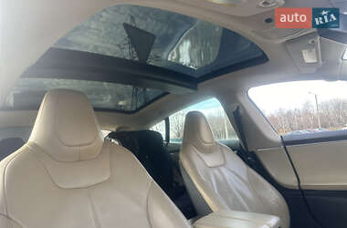 Ліфтбек Tesla Model S 2013 в 