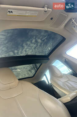 Ліфтбек Tesla Model S 2013 в 