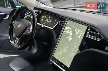 Ліфтбек Tesla Model S 2014 в Києві