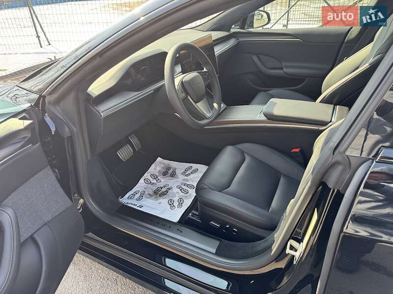 Ліфтбек Tesla Model S 2023 в Дніпрі