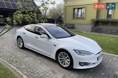 Tesla Model S 2016