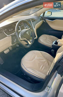 Ліфтбек Tesla Model S 2013 в 