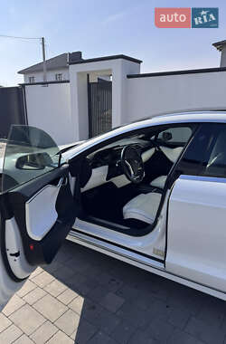 Ліфтбек Tesla Model S 2017 в 