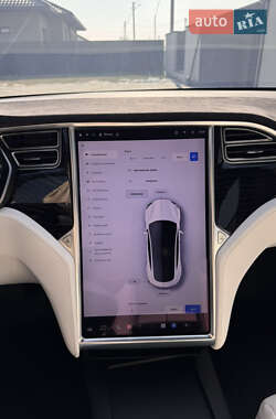 Ліфтбек Tesla Model S 2017 в 