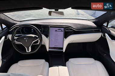 Ліфтбек Tesla Model S 2017 в 