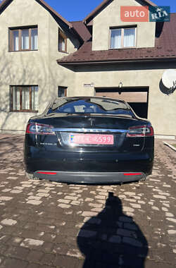 Лифтбек Tesla Model S 2016 в 