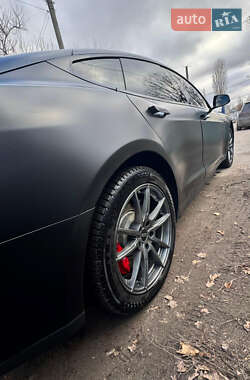 Лифтбек Tesla Model S 2013 в Черкассах