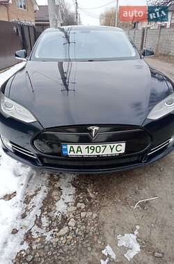 Tesla Model S 2013