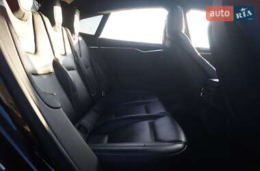 Ліфтбек Tesla Model S 2014 в 