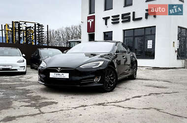 Ліфтбек Tesla Model S 2017 в Вінниці