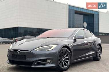 Лифтбек Tesla Model S 2020 в Одессе