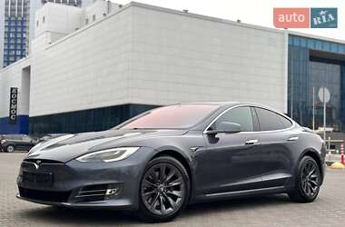 Tesla Model S 2020 Tesla Model S 2020