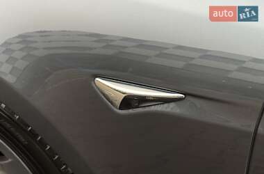 Лифтбек Tesla Model S 2020 в 