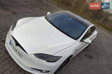 Лифтбек Tesla Model S 2016 в Каменском