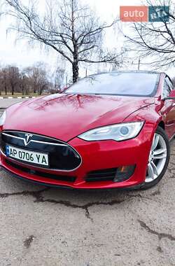 Ліфтбек Tesla Model S 2016 в 