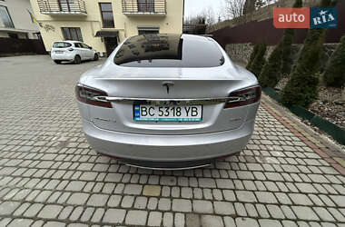 Ліфтбек Tesla Model S 2015 в Львові