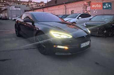 Лифтбек Tesla Model S 2021 в 