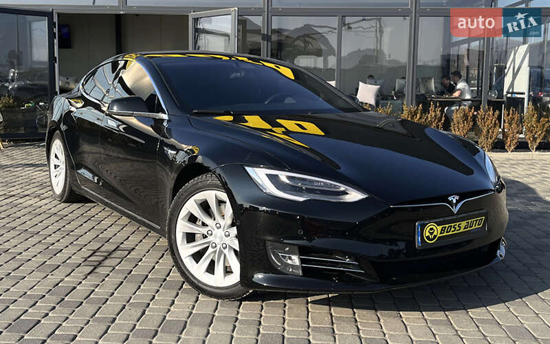 Tesla Model S 2017