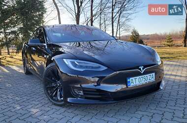 Лифтбек Tesla Model S 2016 в 