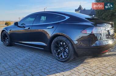 Лифтбек Tesla Model S 2016 в 