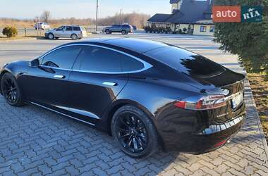 Лифтбек Tesla Model S 2016 в Коломые