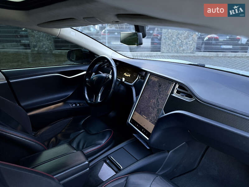 Лифтбек Tesla Model S 2013 в Ивано-Франковске фото 15 Лифтбек Tesla Model S 2013 в Ивано-Франковске