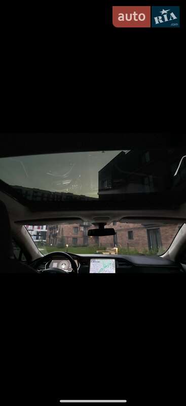 Лифтбек Tesla Model S 2013 в Ивано-Франковске фото 19 Лифтбек Tesla Model S 2013 в Ивано-Франковске