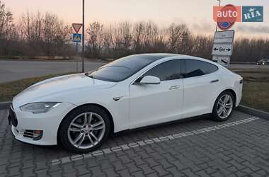 Ліфтбек Tesla Model S 2013 в 