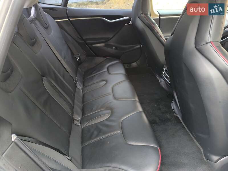 Лифтбек Tesla Model S 2013 в Киеве фото 14 Лифтбек Tesla Model S 2013 в Киеве