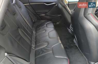 Лифтбек Tesla Model S 2013 в 