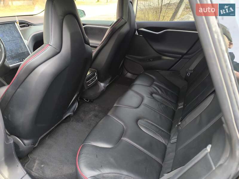 Лифтбек Tesla Model S 2013 в Киеве фото 19 Лифтбек Tesla Model S 2013 в Киеве