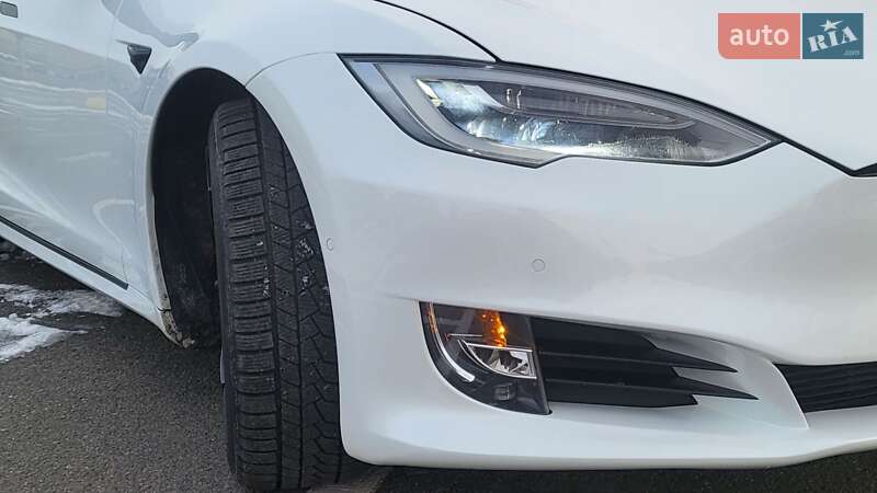 Ліфтбек Tesla Model S 2018 в Києві