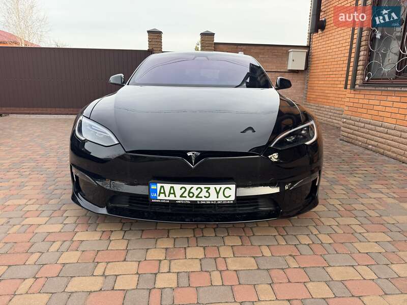 Лифтбек Tesla Model S 2021 в Киеве