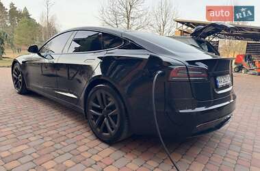 Лифтбек Tesla Model S 2021 в 