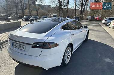 Лифтбек Tesla Model S 2016 в 