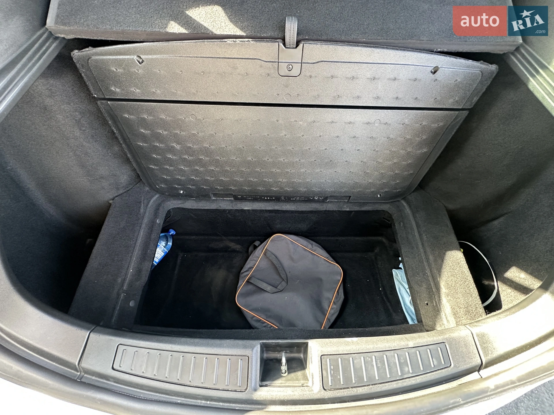 2016 Tesla Model S - мініатюра 26